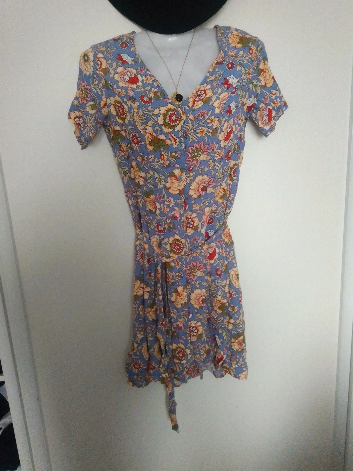 Jolie robe printemps été taille 38
